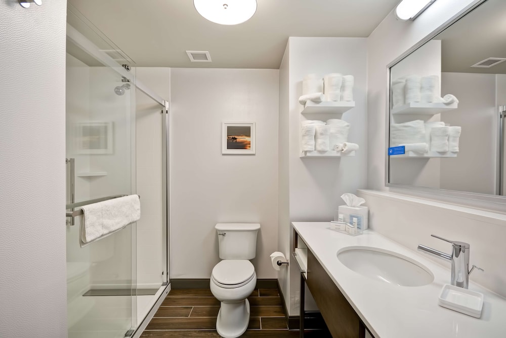 Hampton Inn Livonia Detroit 7/30
