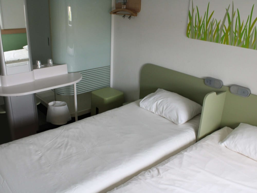 IBIS BUDGET TOULOUSE AEROPORT 22/67