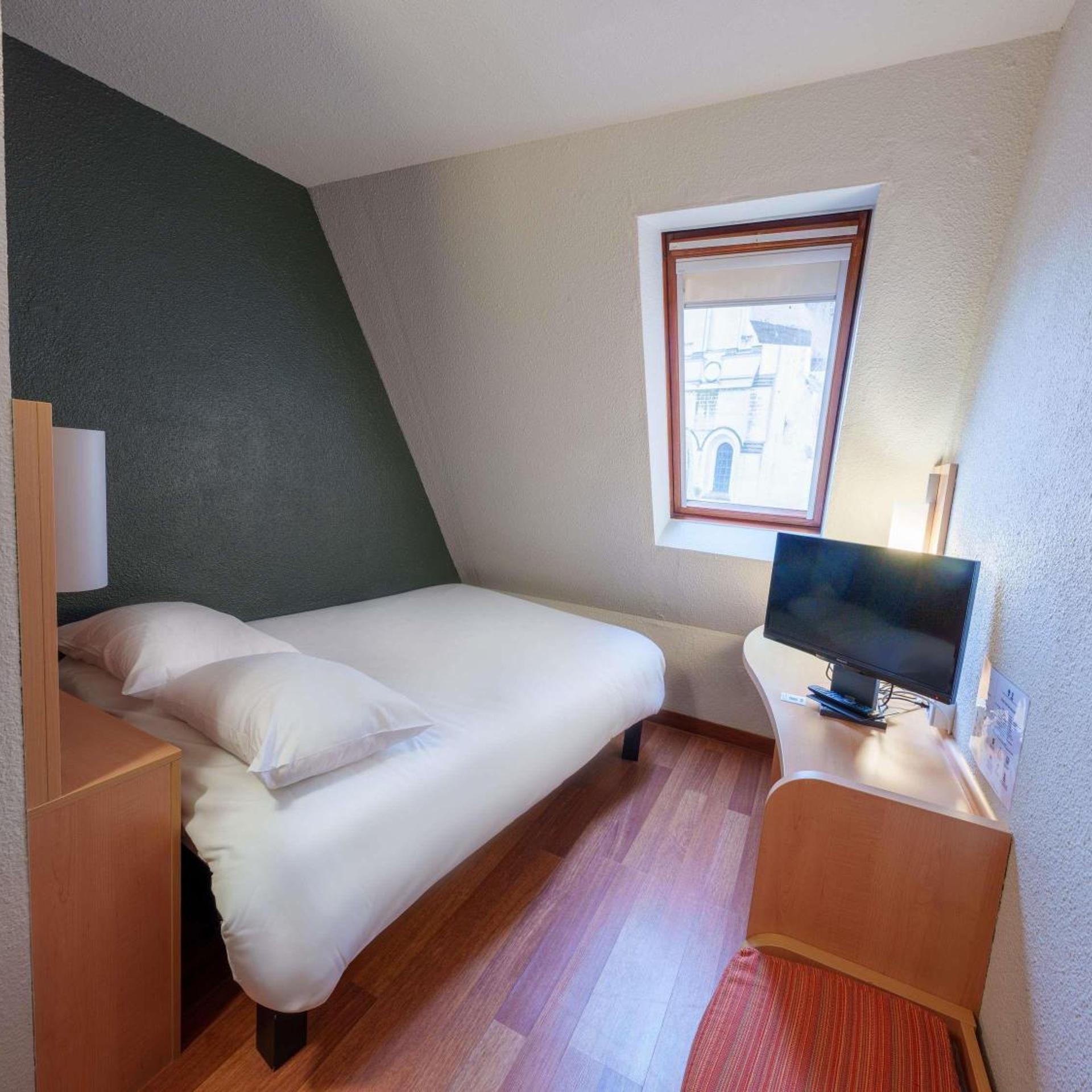 Standard, Single, Double Bed