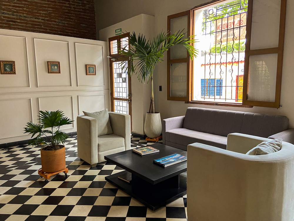 Casa Charlotte Alma Hotels 25/50