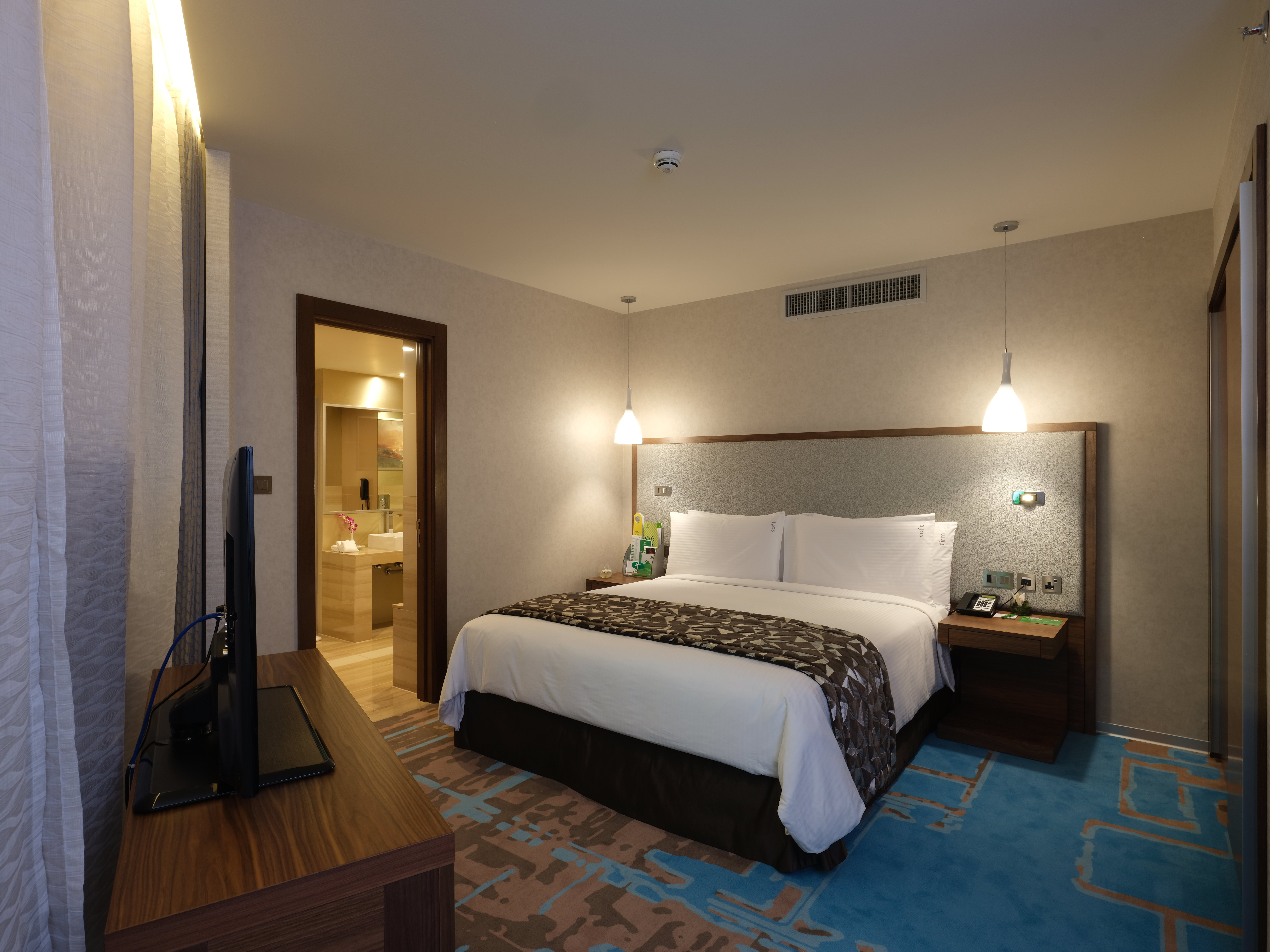 Holiday Inn Al Thuraya City 29/80