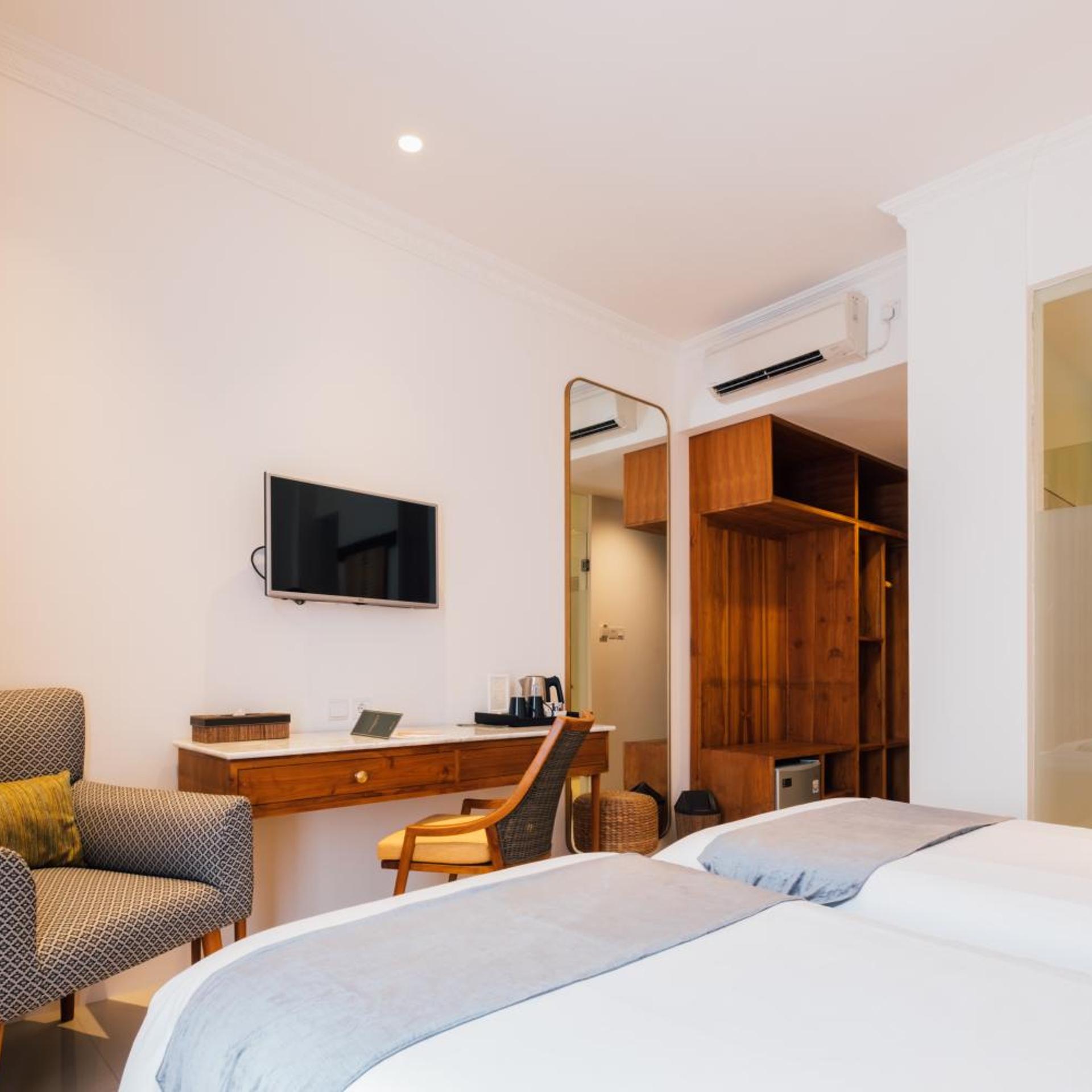 غرفة سوبيريور بسرير مزدوج أو سريرين منفصلين بإطلالة على المسبح، Umpadhi Canggu Hotel 4/7