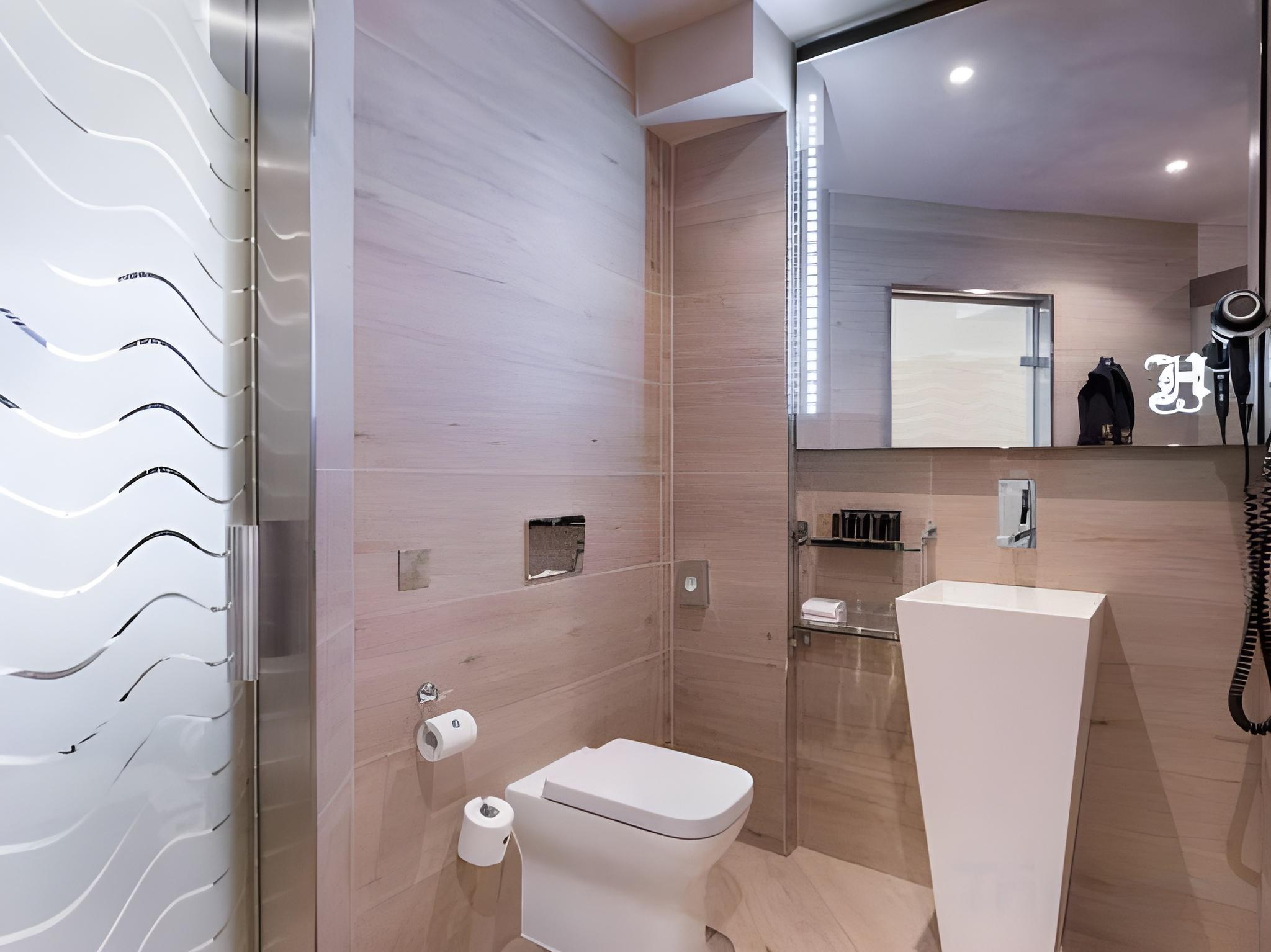 Luxury, Side Sea View