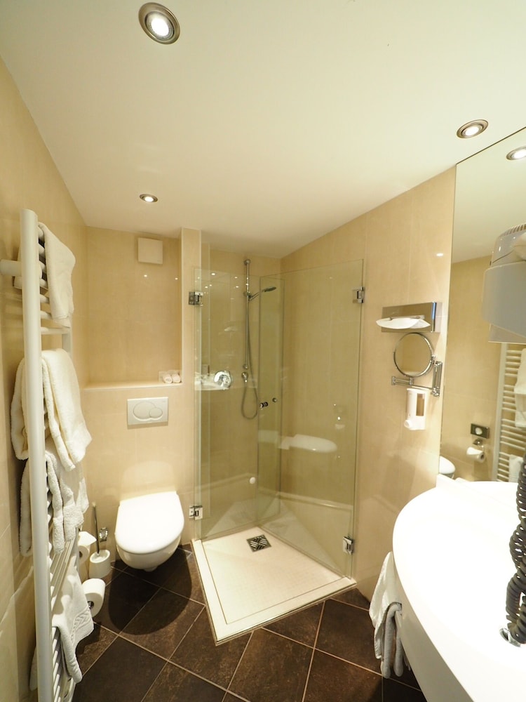 Hotel Kraft Munchen 21/29