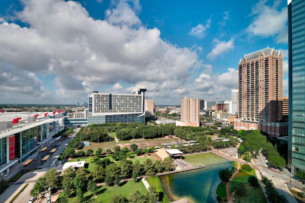 MARRIOTT MARQUIS HOUSTON