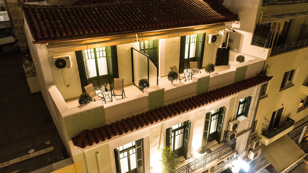 Pandrosos Divine Suites 3/47