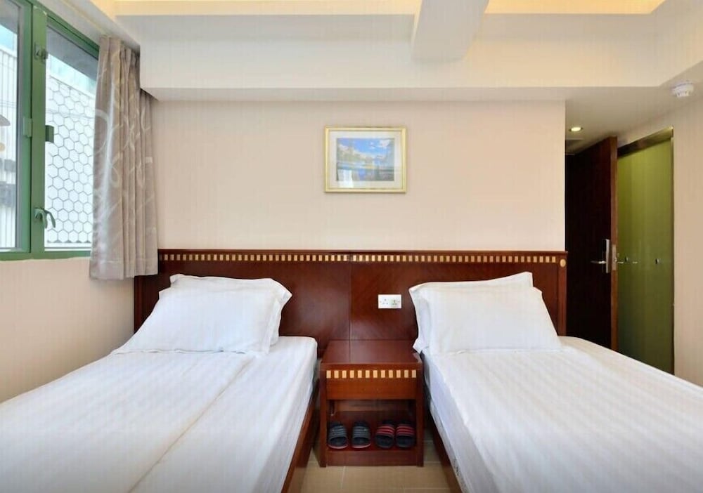 HK Mingdu Hotel 9/43