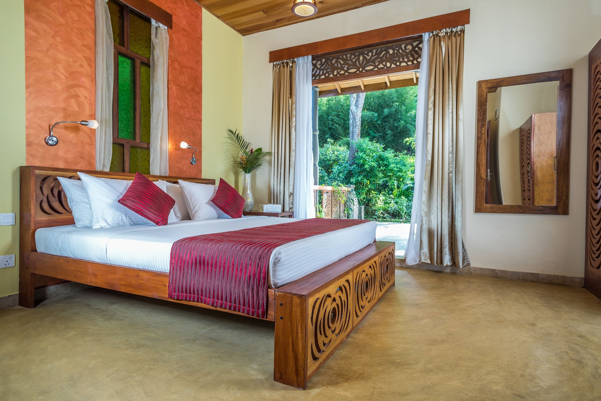 SUITE, DOUBLE BED, MOUNTAIN VIEW