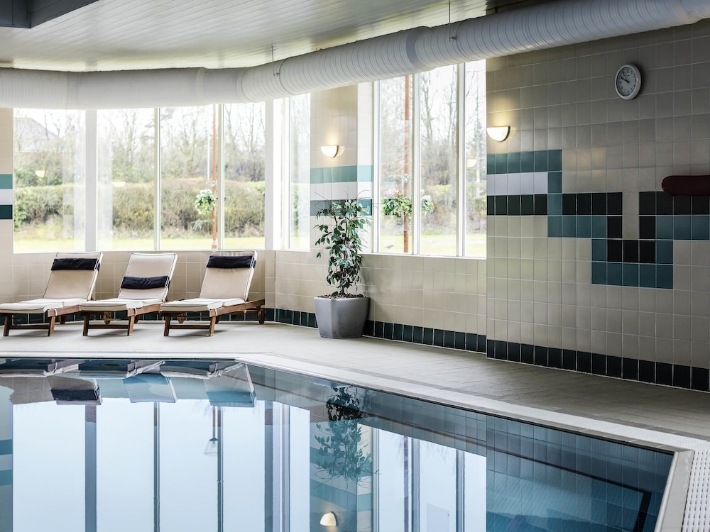 Mercure Daventry Court Hotel 30/79