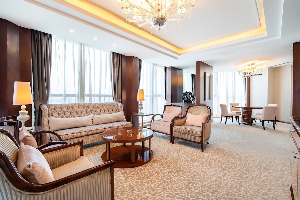 CROWNE PLAZA ZHENJIANG 42/76