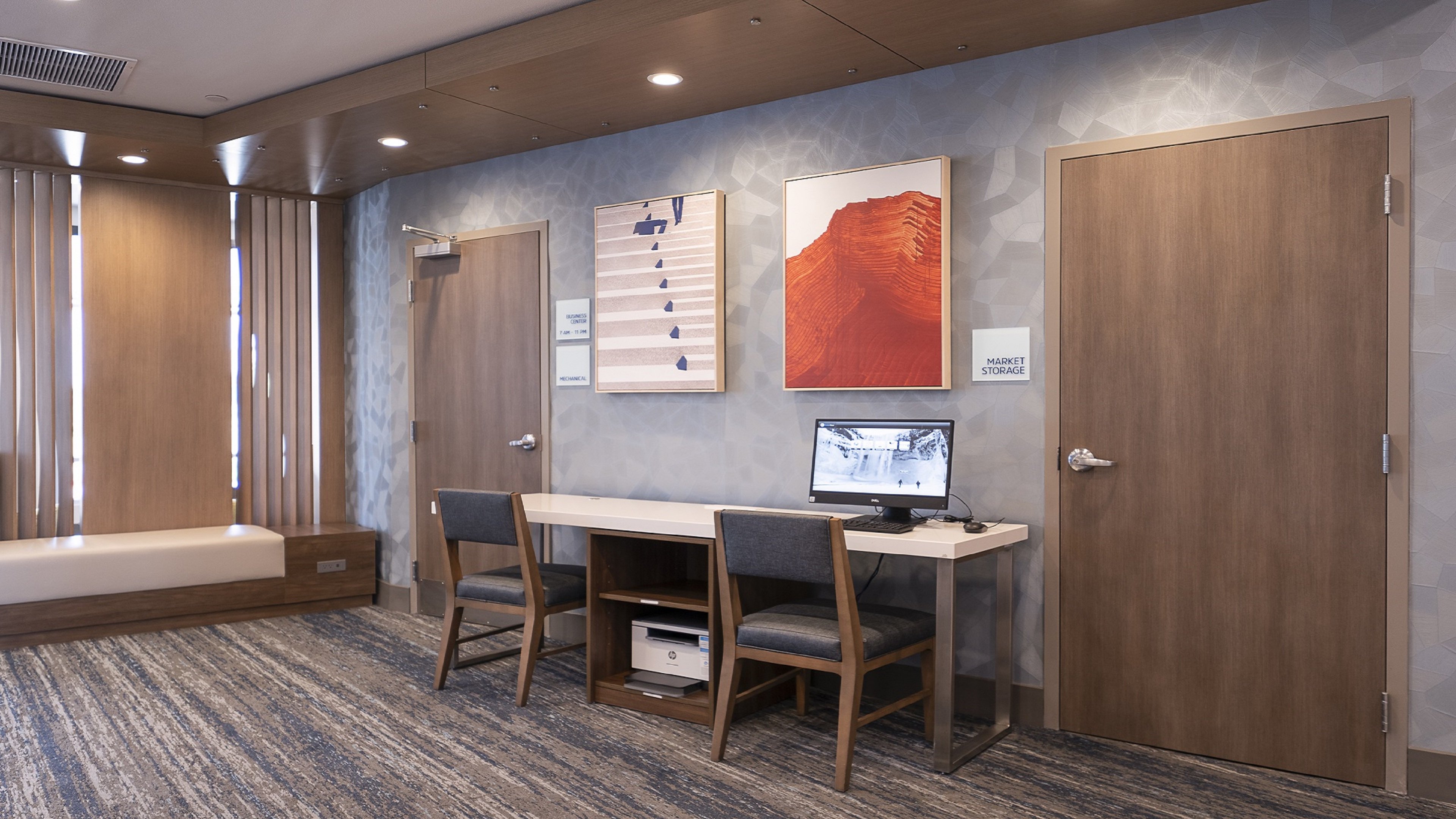 Holiday Inn Express & Suites - Ridgecrest - China Lake, an IHG Hotel 27/34