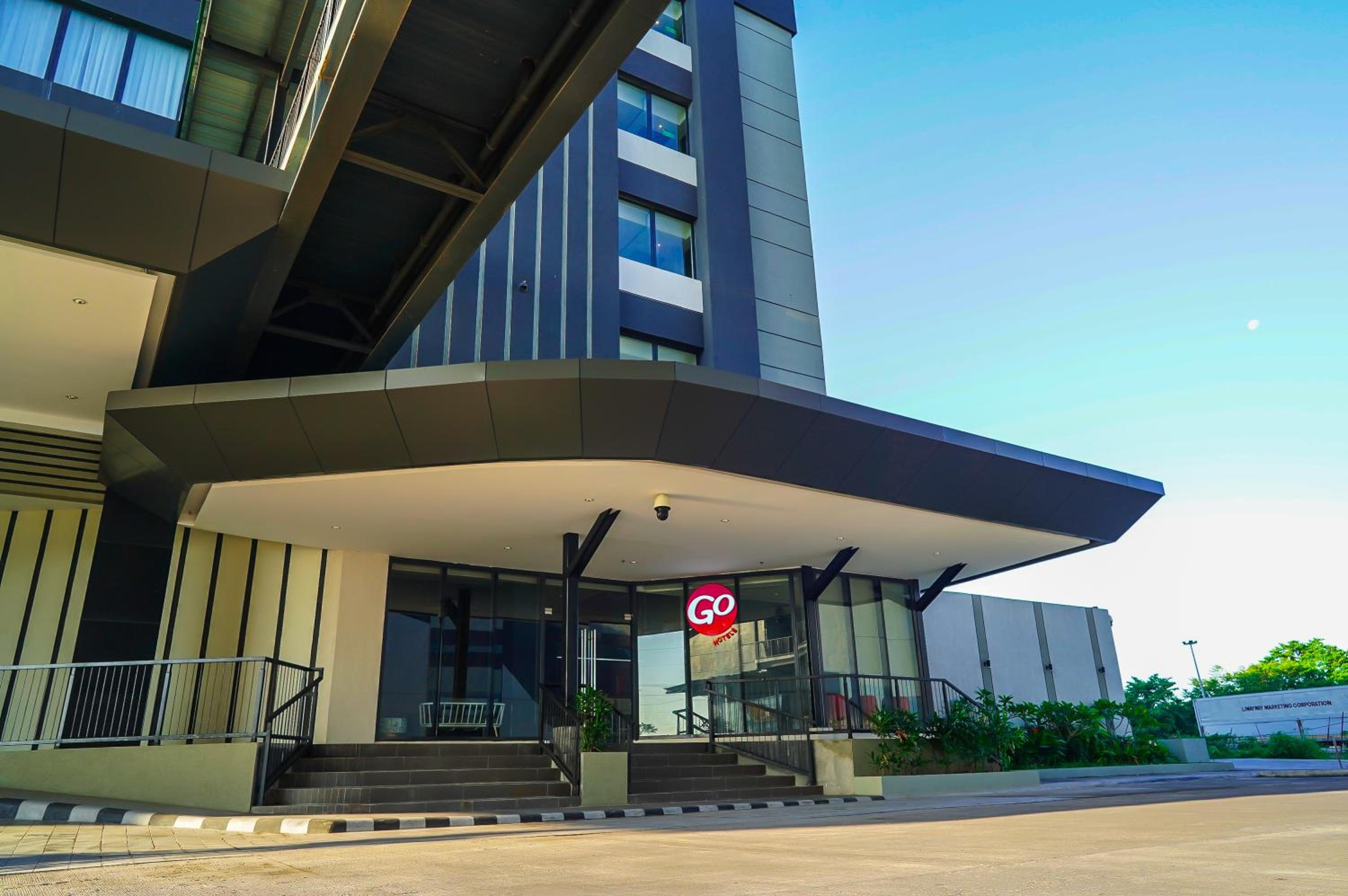 Go Hotels Plus Naga 3/39