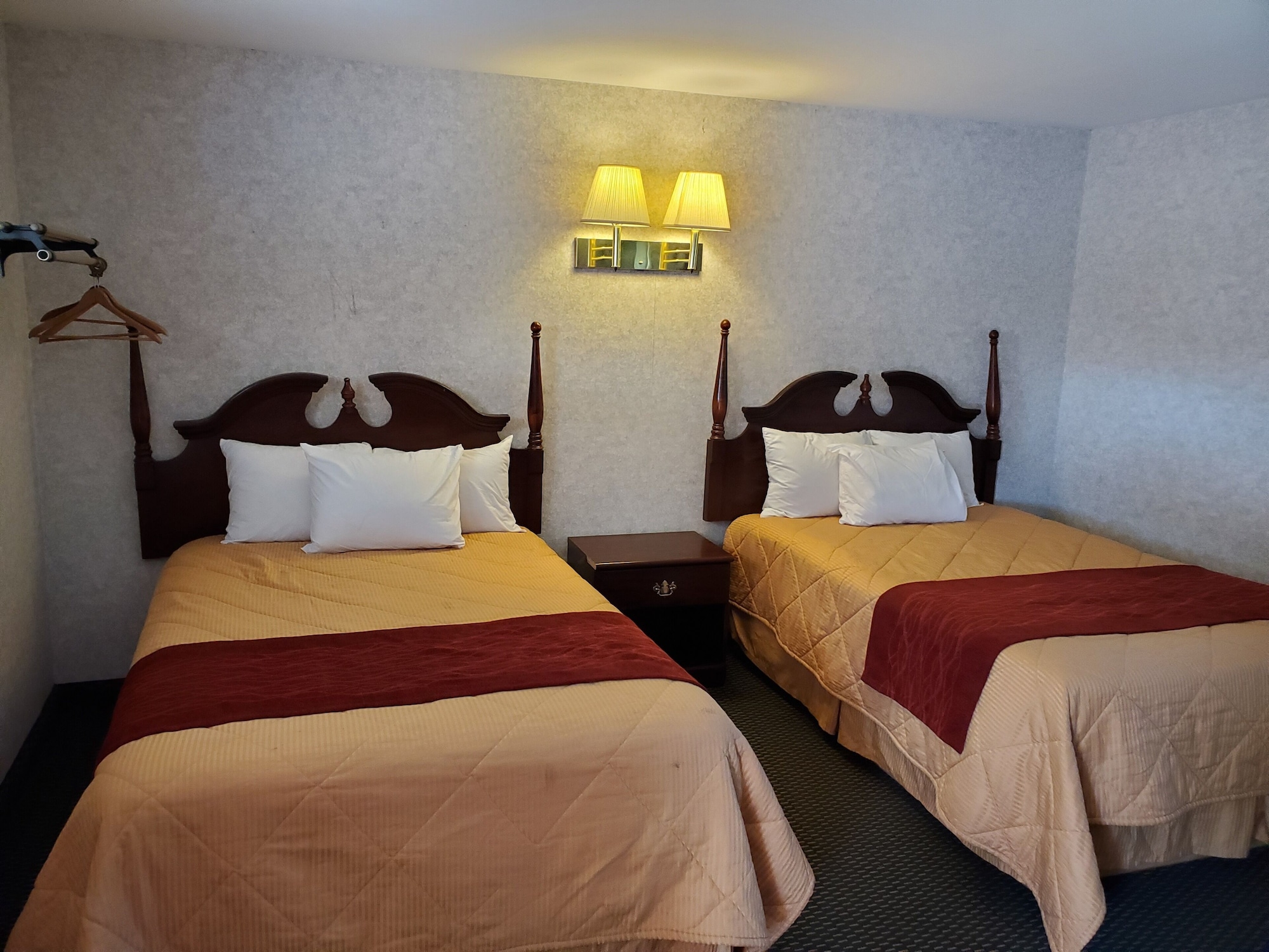 Standard, 2 Queen Beds