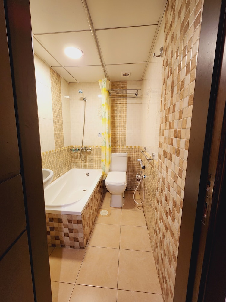 Lavender Home Hotel 53/56