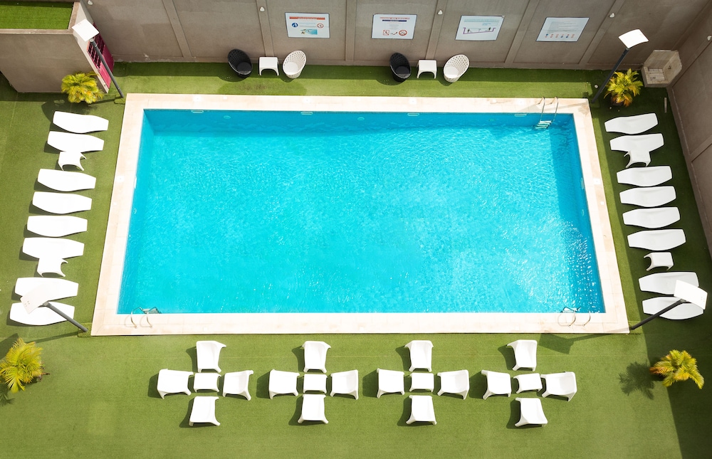 Hotel du Golfe 28/50