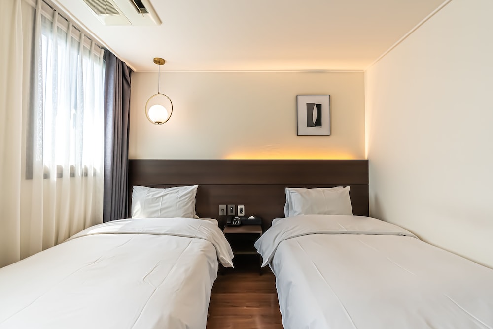 Hotel the Grang Jungmun 8/50