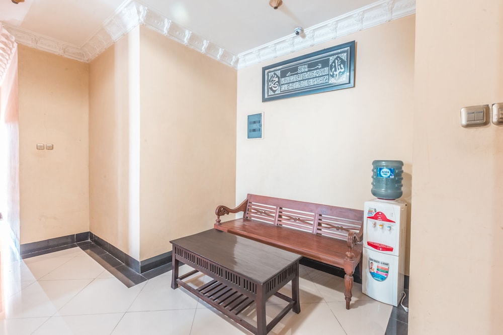Fallinda Hotel 25/32