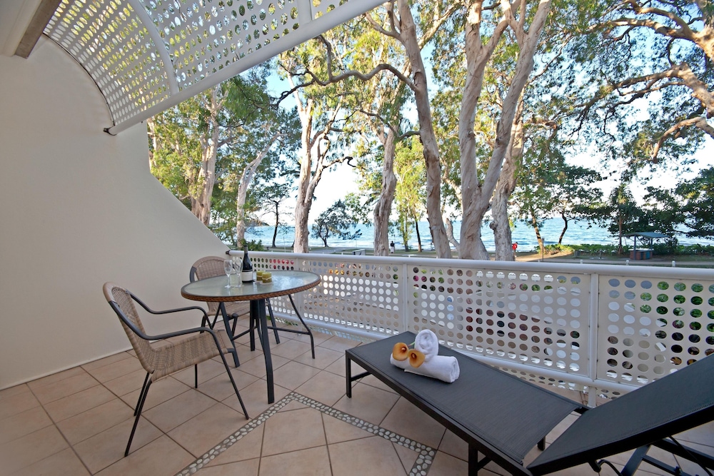 Marlin Waters Beachfront Apartments 91/100