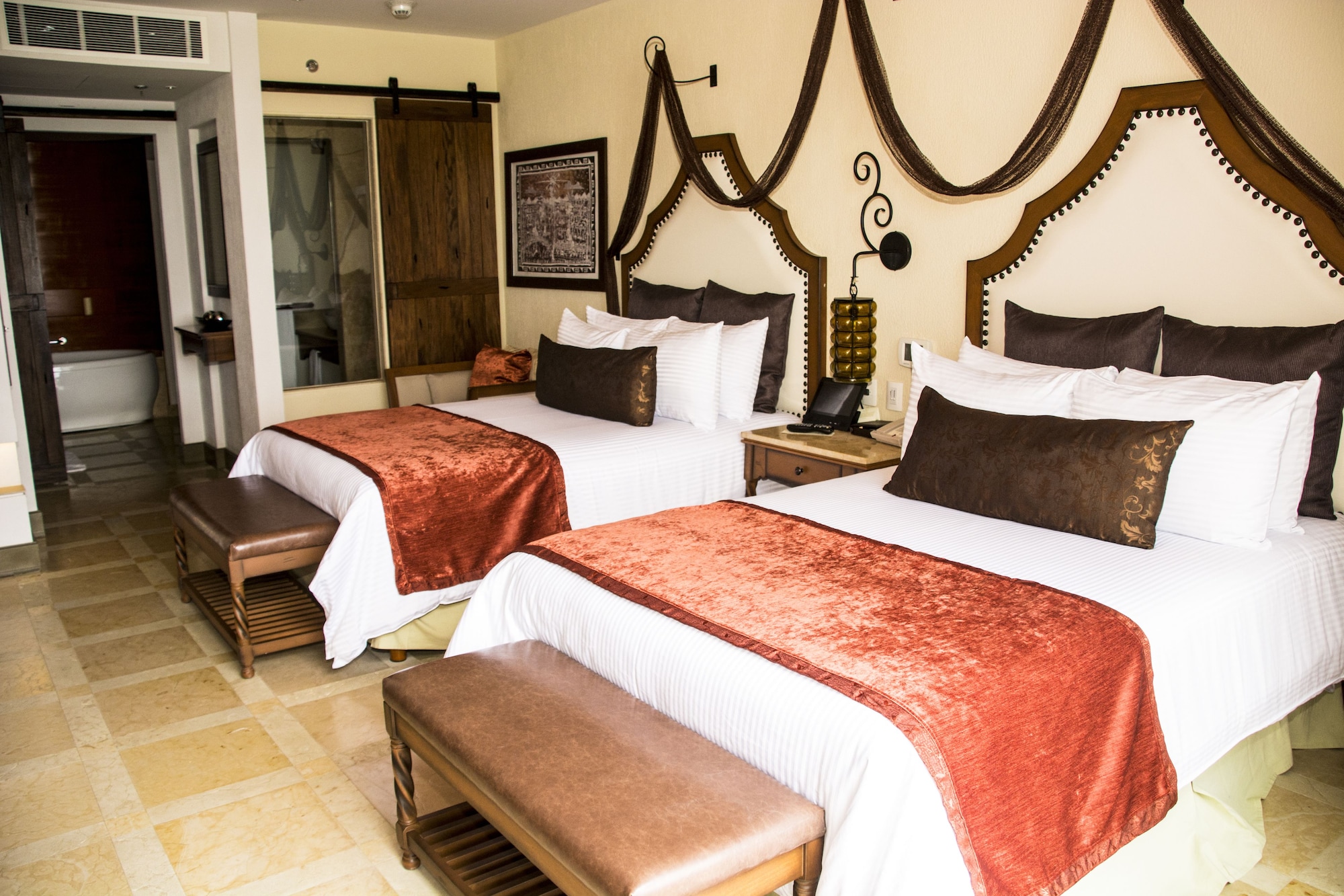 Swim Out, Junior Suite, 2 Double Beds, Ocean View
