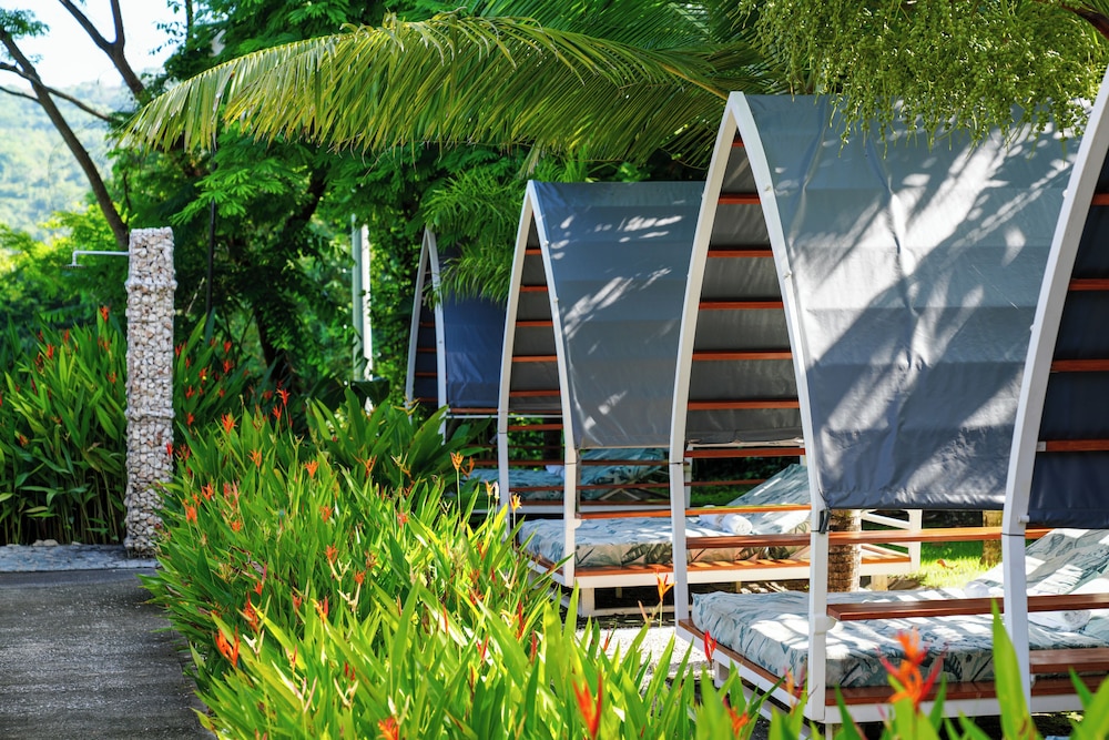 Nammbu Beachfront Bungalows 58/65