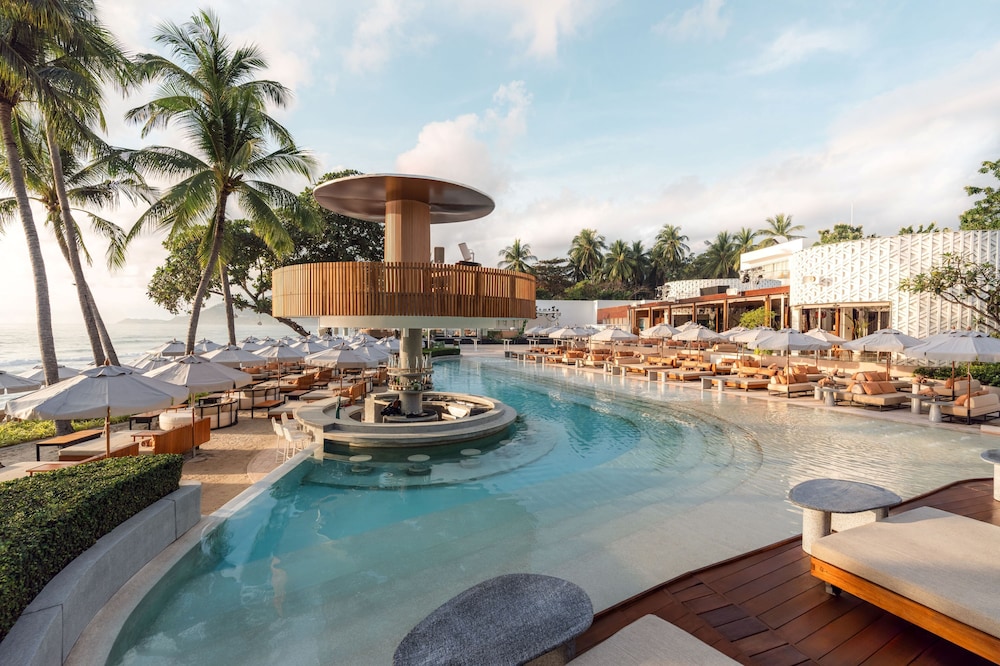 Avani Chaweng Samui Hotel and Beach Club 31/35