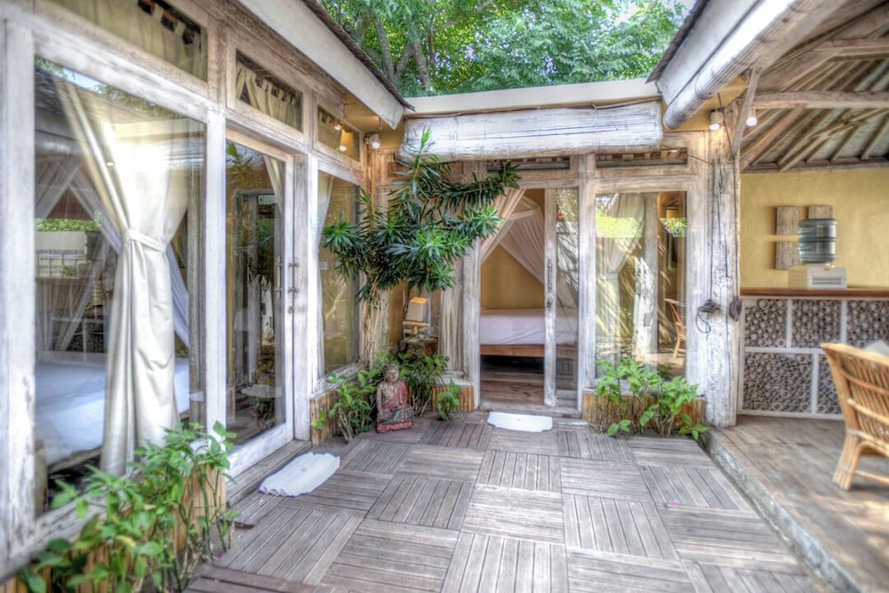 LES VILLAS OTTALIA GILI MENO 6/50