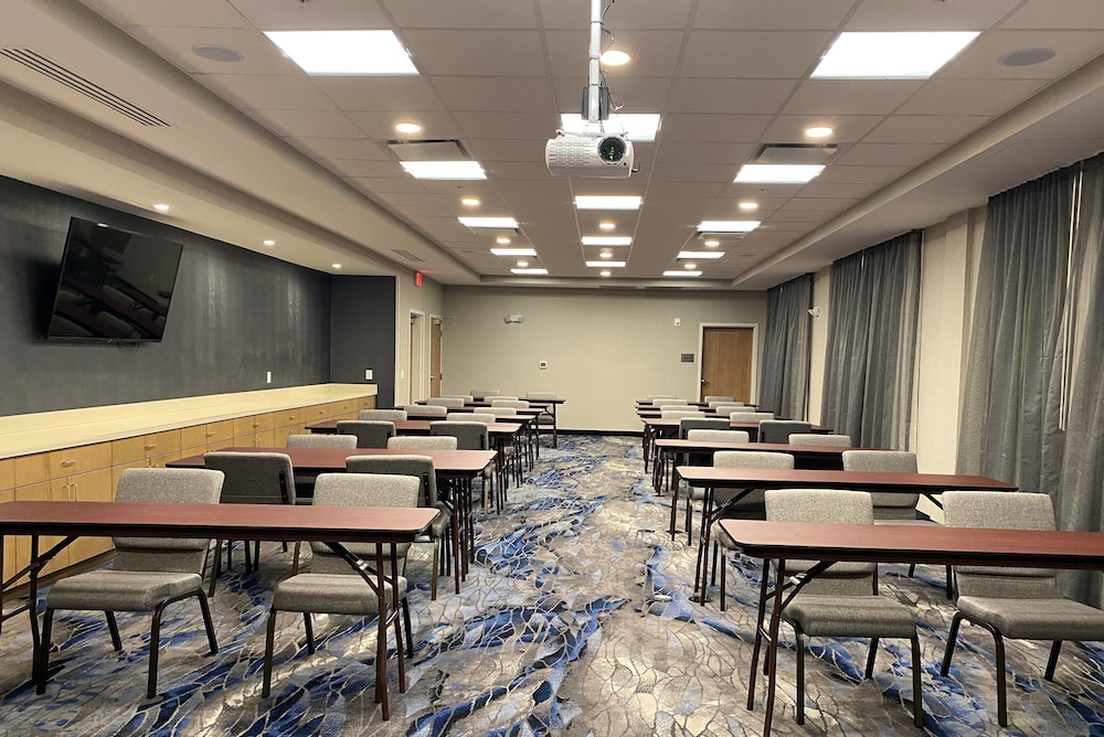 Fairfield Inn & Suites Seneca Clemson Univ Area 22/34