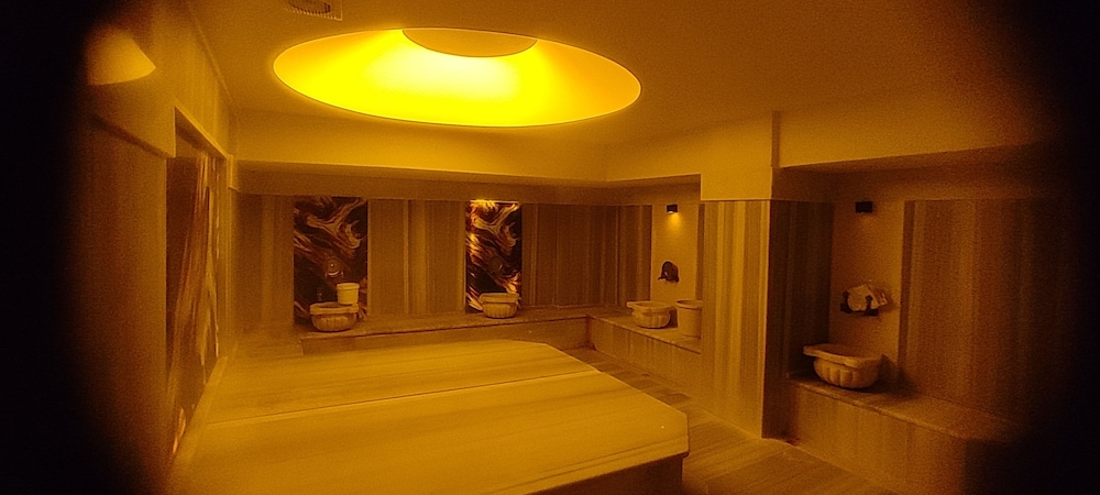 Derici Hotel 32/69