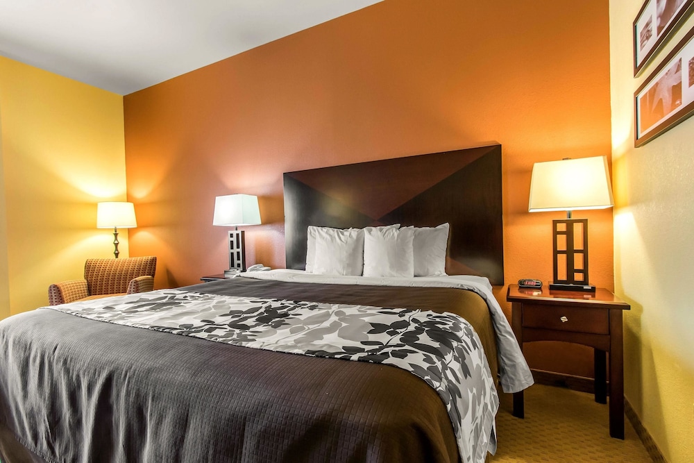 Sleep Inn & Suites Huntsville 16/45
