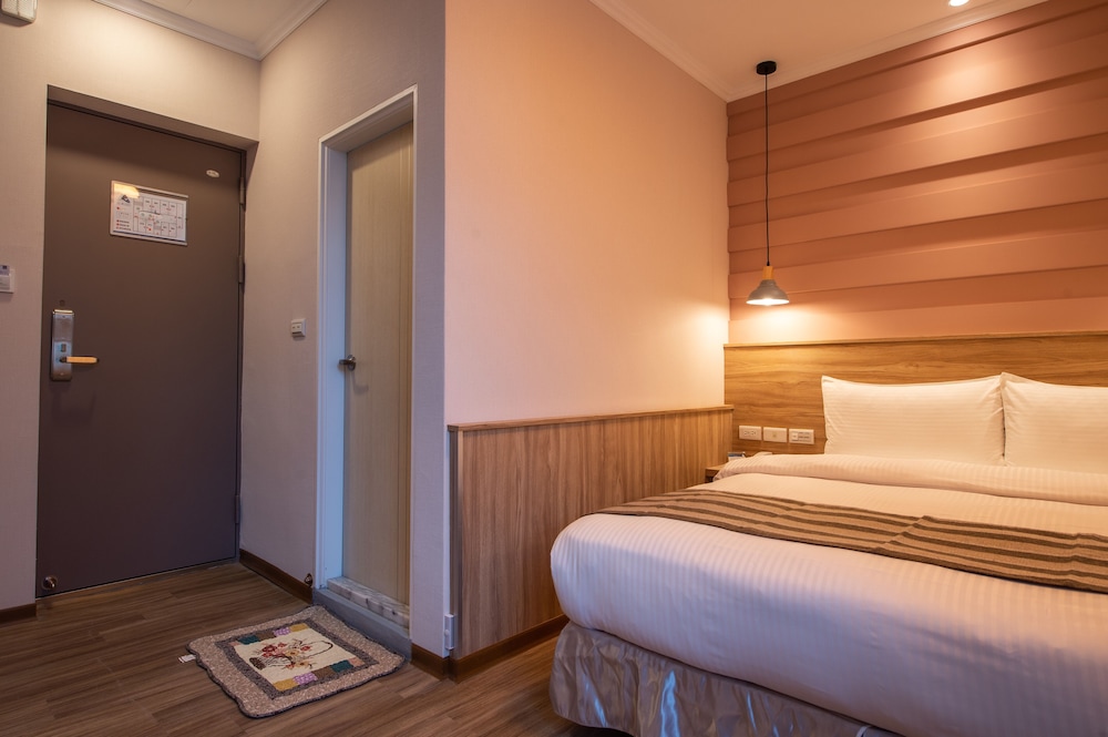 Shan Shui Hotel 32/64