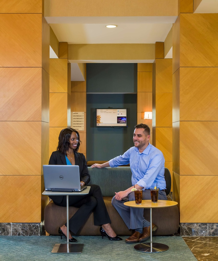 Doubletree By Hilton Chicago Arlington Heights