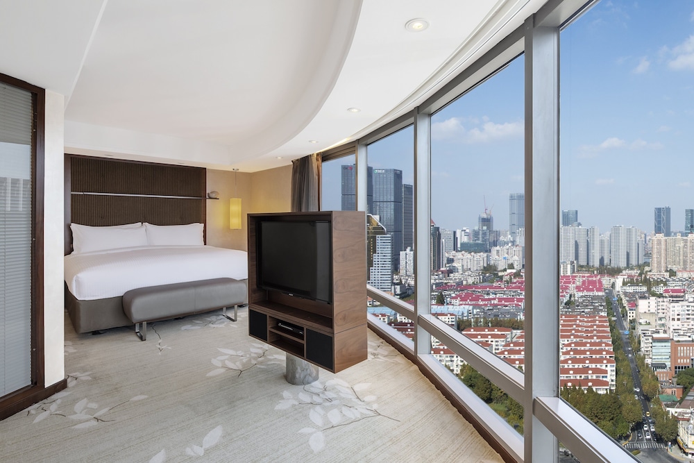Intercontinental Shanghai Pudong 38/78