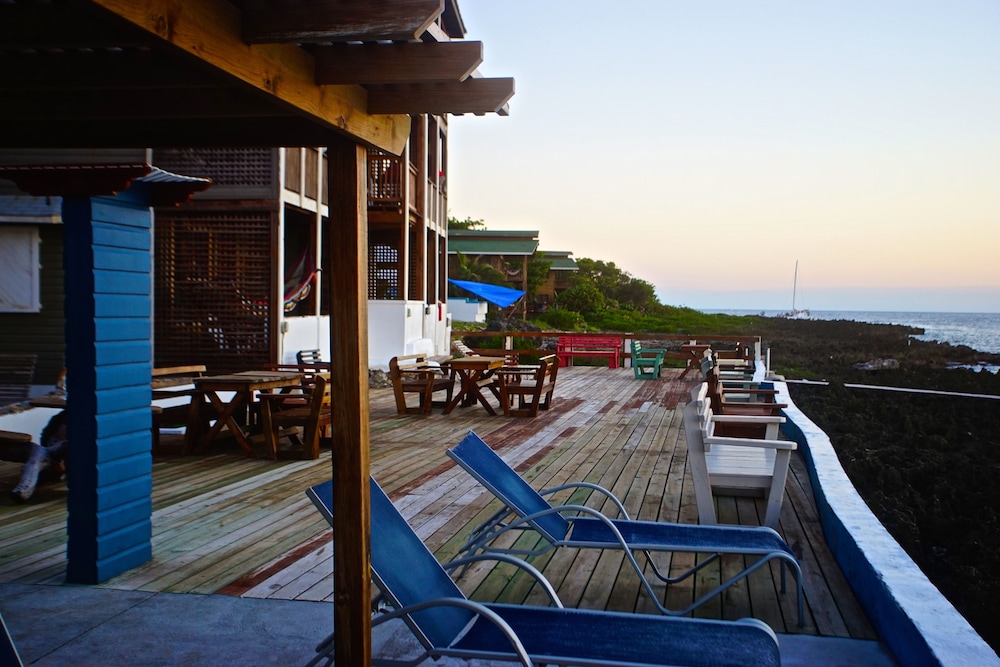 Lands End Hotel 47/71