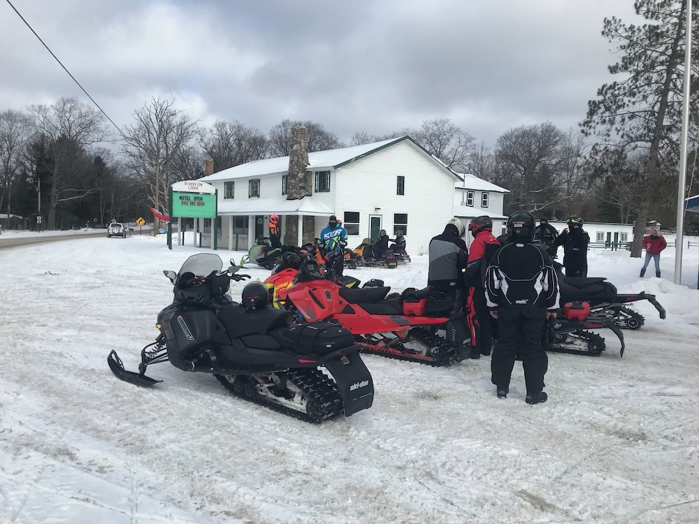 Riverview Inn 14/25