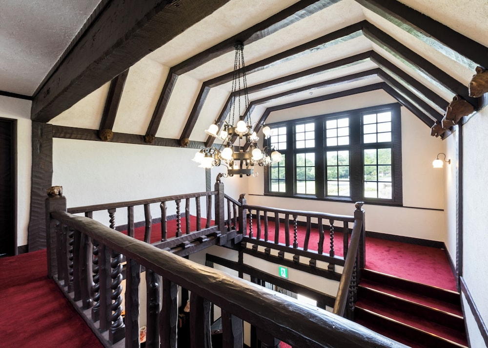 Yatsugatake Kogen Lodge 6/55