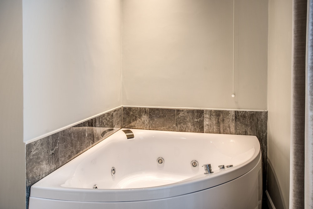 Apollo Boutique Hotel 39/72