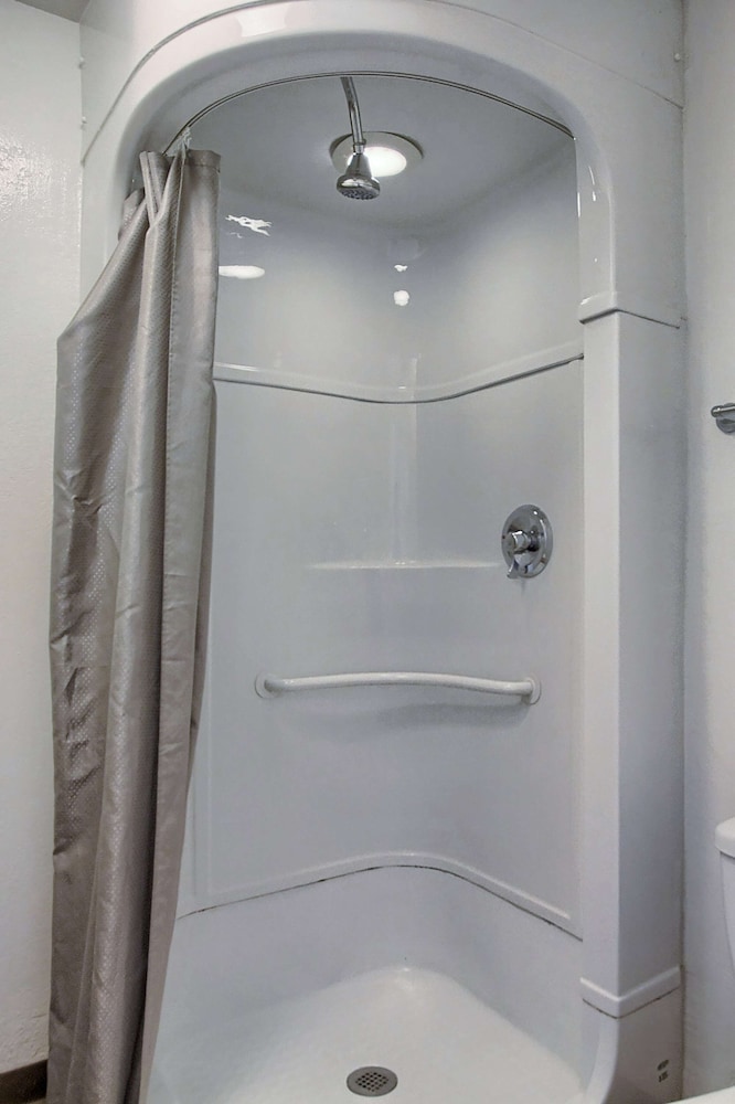 Motel6 New Cumberland, PA - Harrisburg - Hershey South 30/43