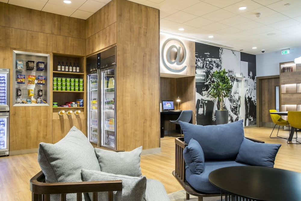 Courtyard By Marriott Edinburgh West 25/55