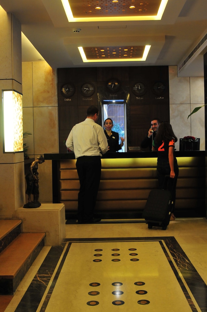 Lobby at City Suite Hotel Beirut, BEIRUT