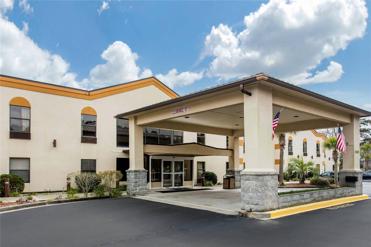 Quality Inn Surfside Myrtle Beach 2/24
