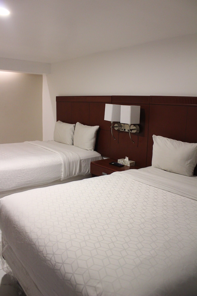 HOTEL FIESTA TIJUANA 11/52