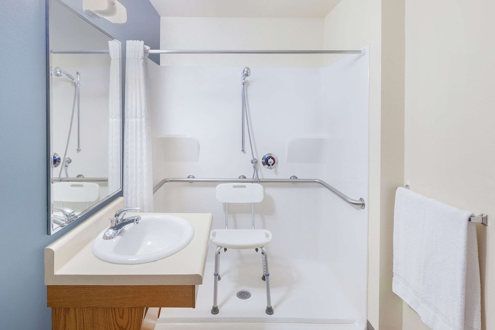 WoodSpring Suites Ankeny Des Moines 16/17