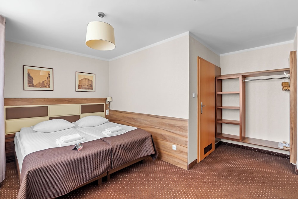 Hotel Diament Zabrze 23/66
