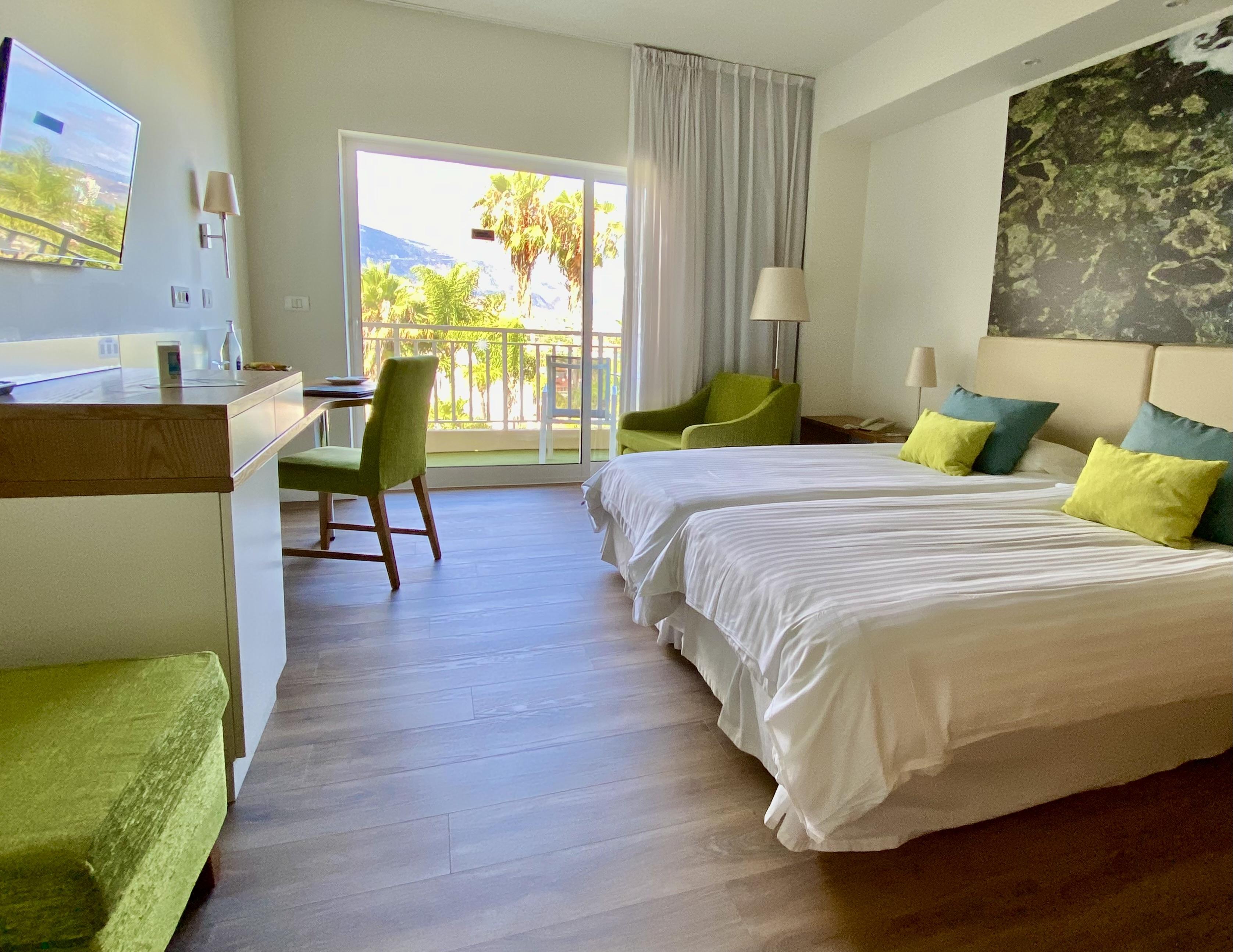 Room, Double Bed, Garden View, Balcony or Terrace