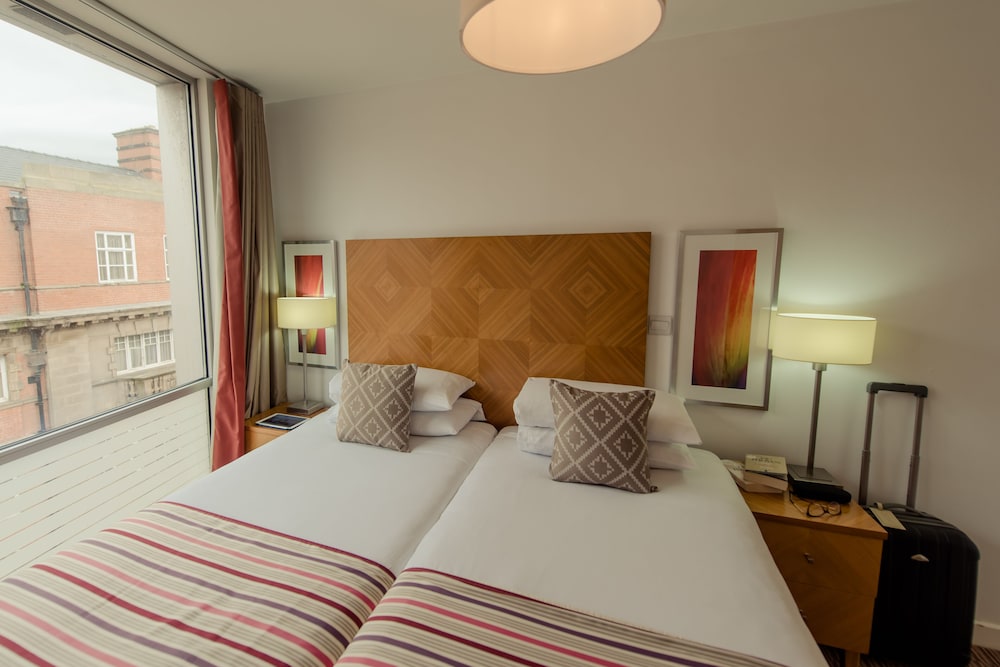 Premier Suites Liverpool 23/58