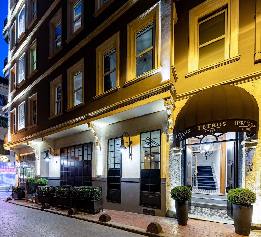 Petros Hotel 6/50
