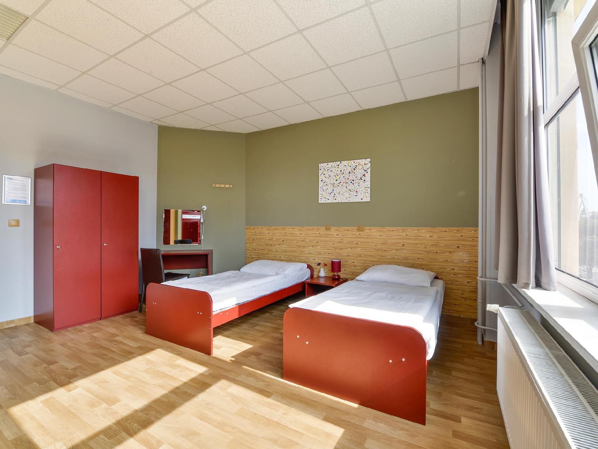 Mixed Dorm, Shared, Shared Bathroom