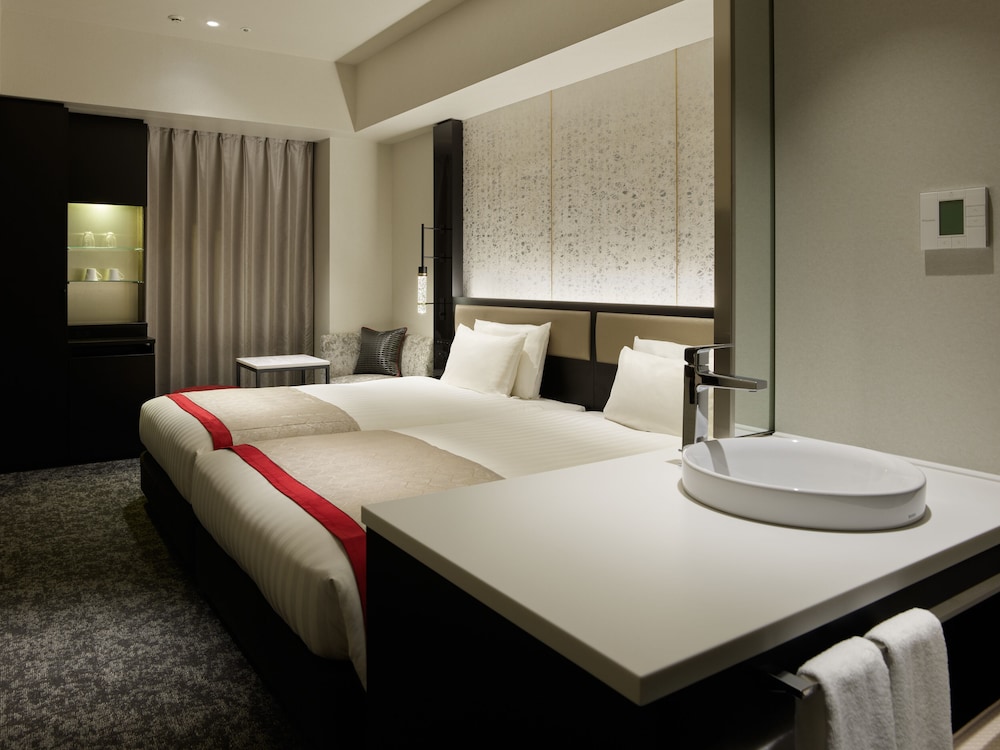 SUPERIOR, 2 BEDS