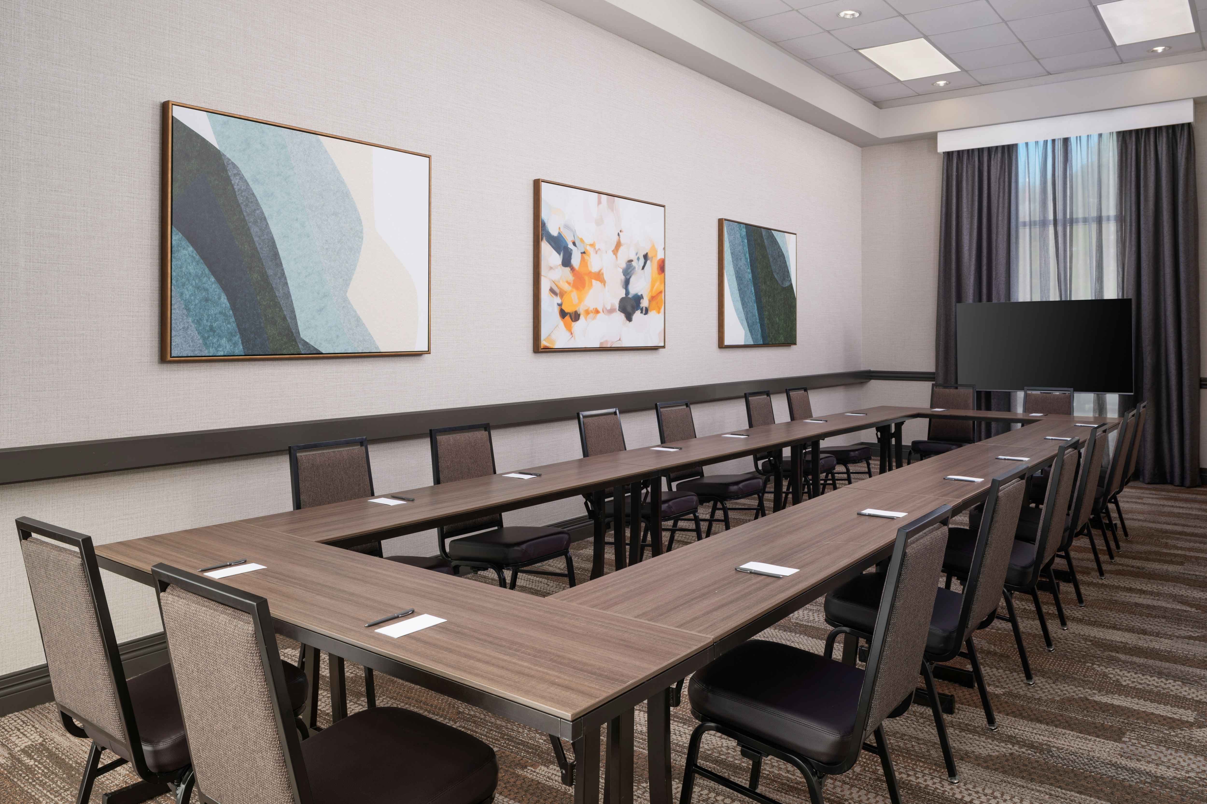 Embassy Suites by Hilton at Hot Springs Convention Center 17/23
