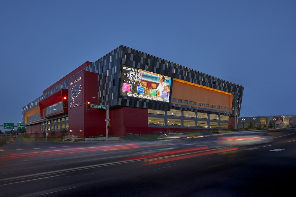 Emerald Queen Hotel and Casino - Tacoma 2/50